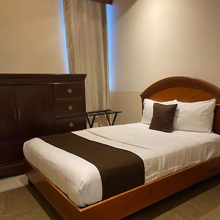 El Regio Hotell Monterrey Eksteriør bilde