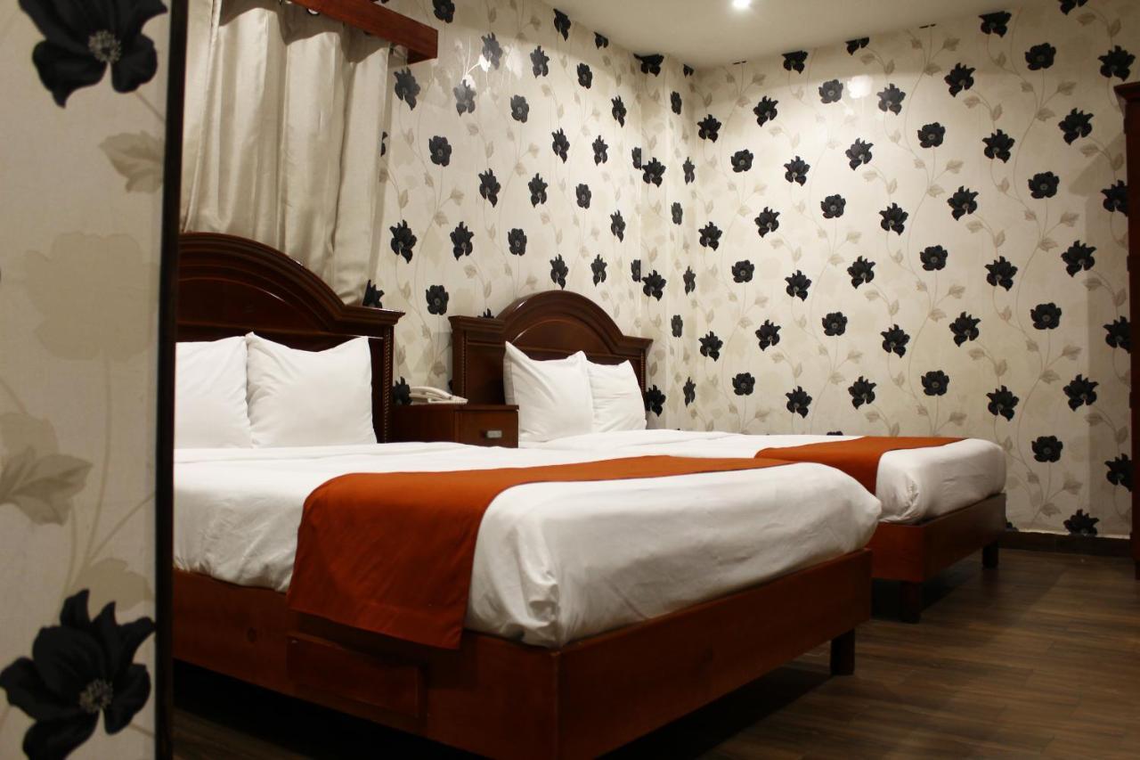 El Regio Hotell Monterrey Eksteriør bilde